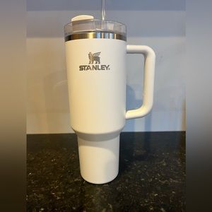 Stanley 40 Oz Quencher White